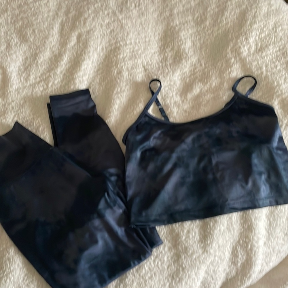 Beyond Yoga Set